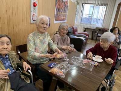 64b6ca0c-0f07-41b8-abe1-4555500b8591