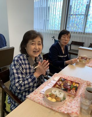 c4eba804-489d-4b85-942b-4c9711f23816