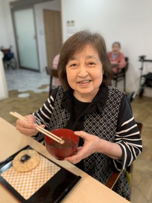 7ec6b6b5-6fd6-413e-a7d4-e03129eb4fda