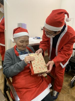 2494a0c0-cd7b-4361-a96d-26ee87165bd3