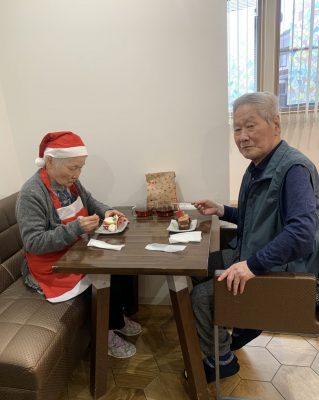 8b9c0578-2564-43d1-b135-3eb646665143