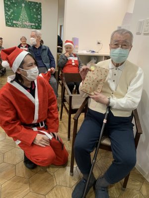 adea144f-b181-4d09-ae2f-d478443f6c29