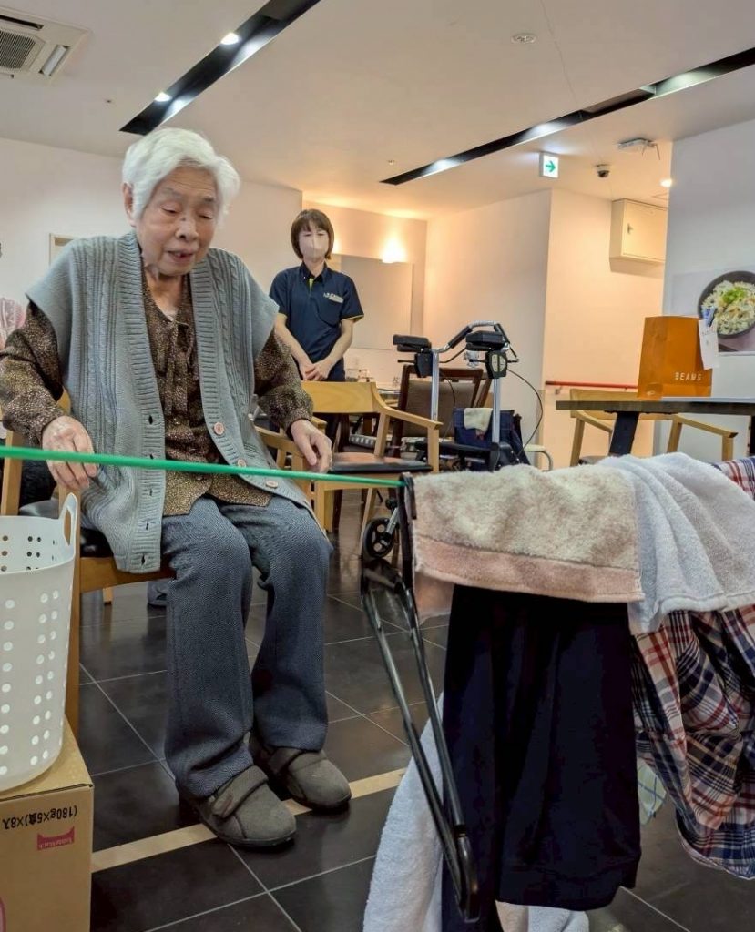 8ab00612-3e9e-4532-928d-693ba2716d9e