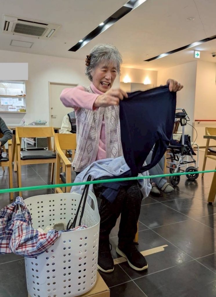 c22384fe-40b1-4811-95cb-ee7909455276